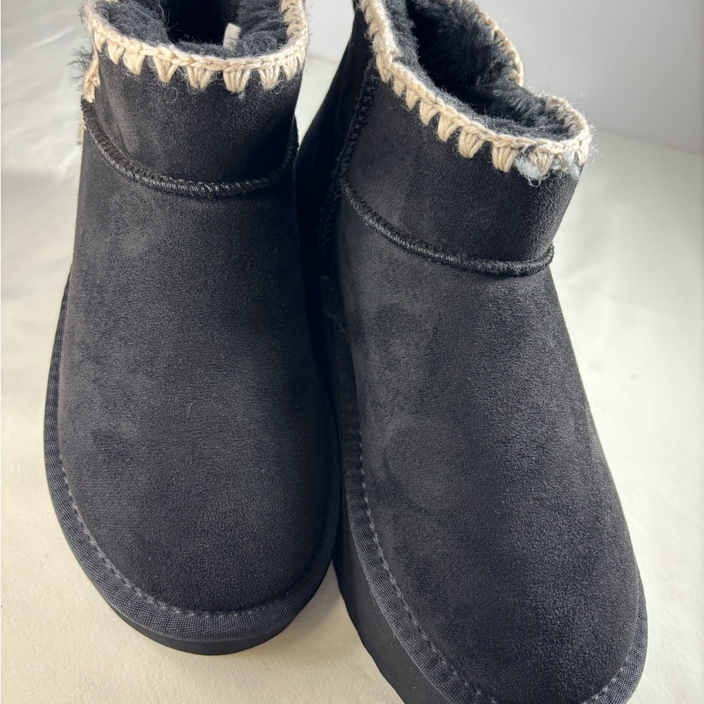 Soda Black Ankle Booties with Cream Accent